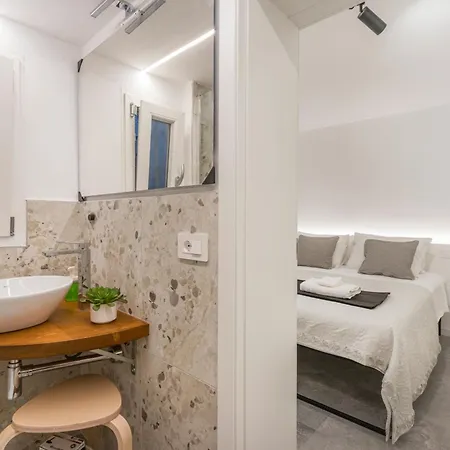 Golden's Nel Cuore Di Modène